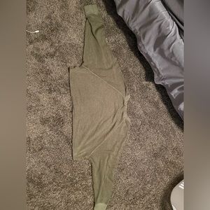 cute cropped army green long sleeve shirt